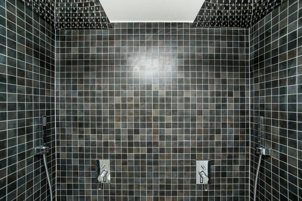 Old Town 1 Bedroom Oasis With Ac And Double Shower Прага Экстерьер фото